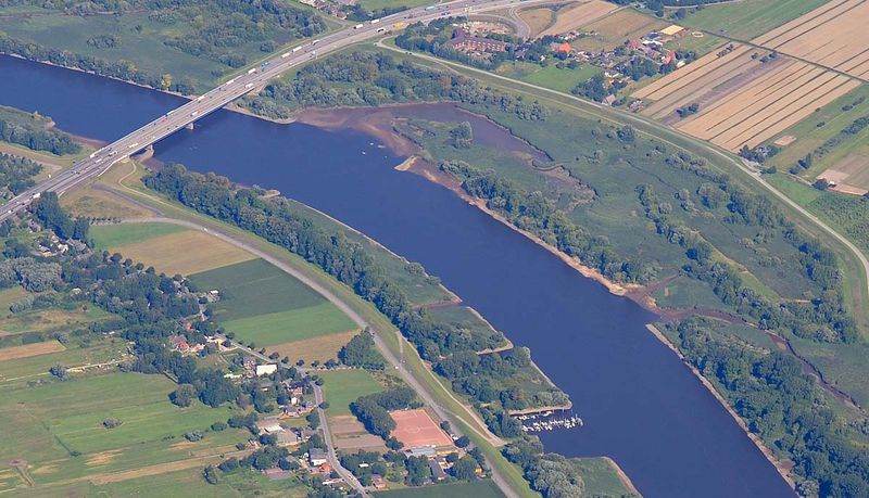 File:Freie Flusszone Suederelbe Mitte-3.jpg
