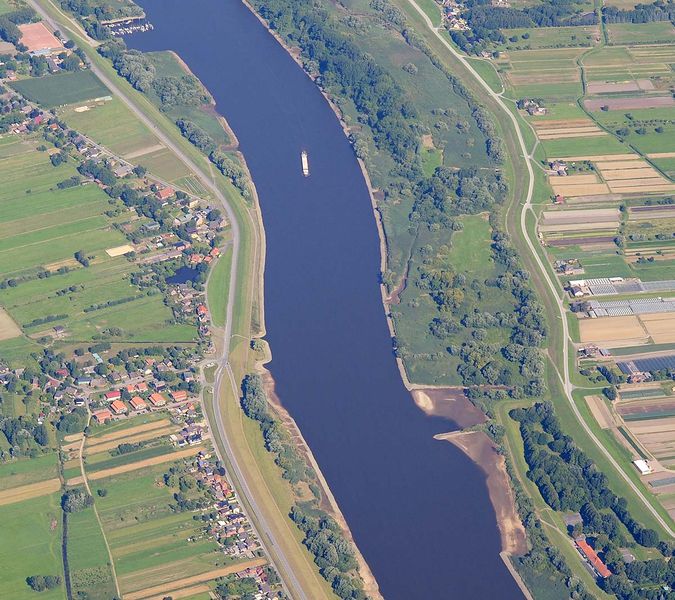 File:Freie Flusszone Suederelbe Mitte-4.jpg