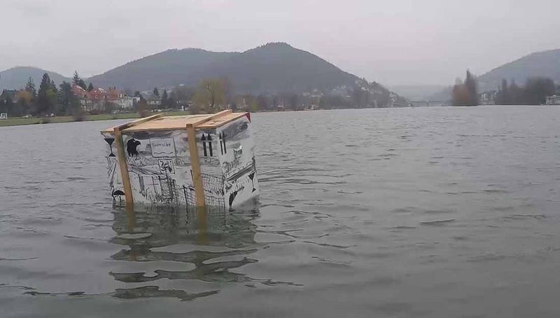 File:12 Florian-Huettner Bilderkiste-Suederelbe Neckar still 2016 1100.jpg